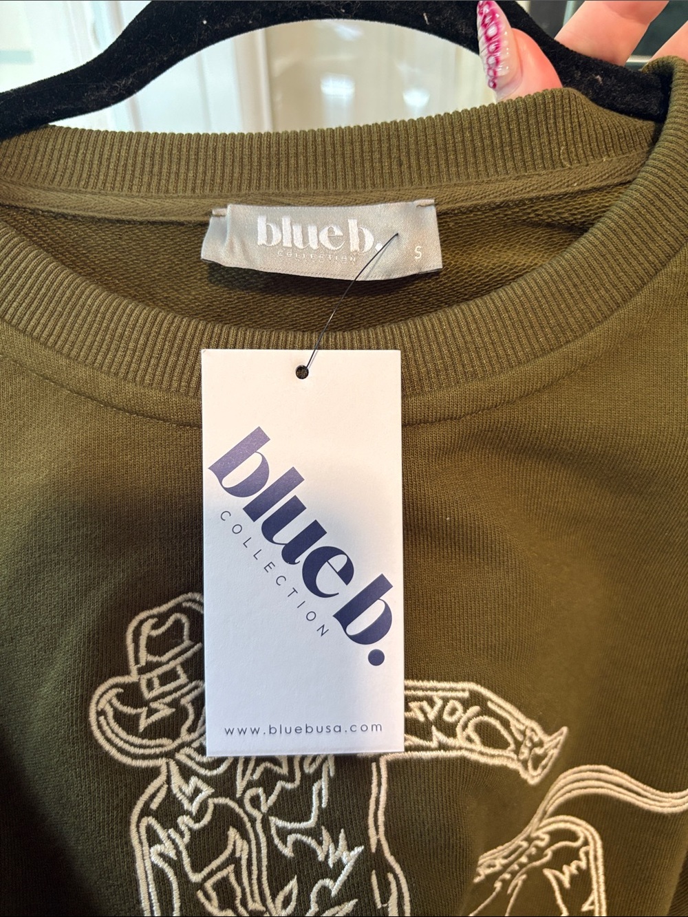 NEW blue b Olive Green & Cream Rodeo Cowboy Horse Bull Embroidered Sweatshirt - Picture 3 of 4